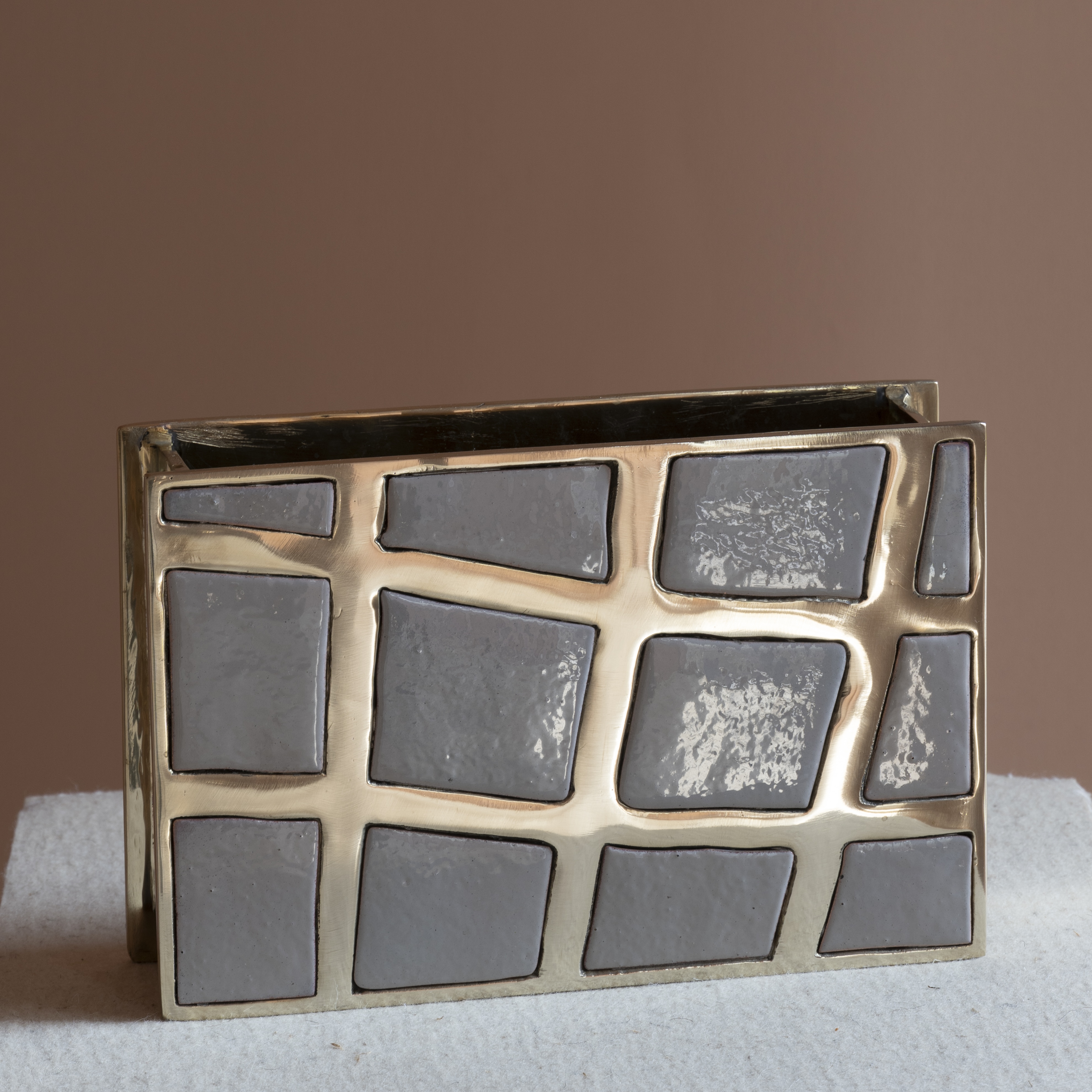 Lahar Vase (Wide) image number 1